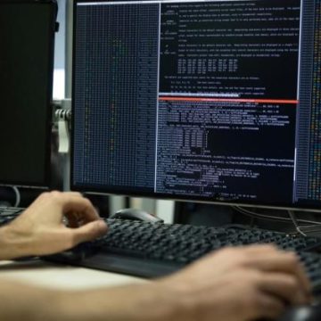Les cyberattaques liées à l’intelligence artificielle augmentent
