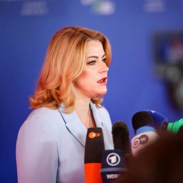 Crise politique en Lettonie après la démission de la Première ministre