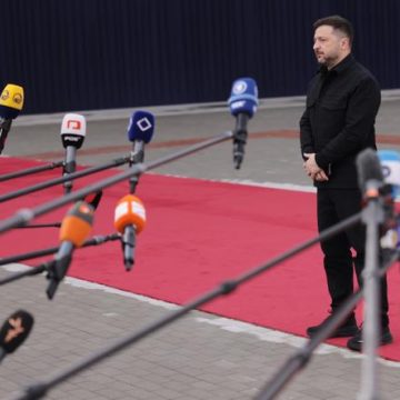 Le silence de Zelensky face à l’affaire Yermak