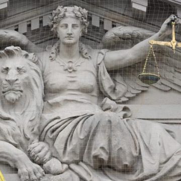 Une mère accusée d’avoir exposé sa fille handicapée à des drogues au tribunal de Marseille