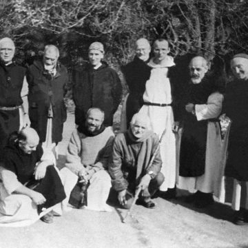 ALGERIA-FRANCE-MONKS Hommage aux Moines de Tibhirine : Rééditions et Publications
