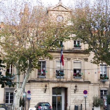 Une Erreur Musicale Qui Fait Controverser à Carpentras le 8-Mai