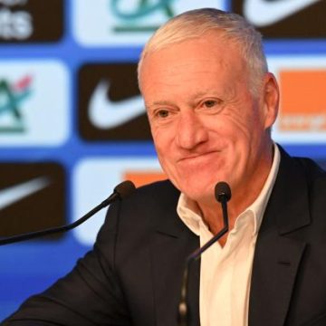 Didier Deschamps annonce les 26 Bleus pour la Coupe du monde 2026.