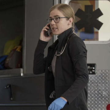 3c136326-2bcd-4a0c-b4a0-40cbd1557237 La Réussite de Taylor Dearden, Fille de Bryan Cranston, Saluée par Jane Kaczmarek