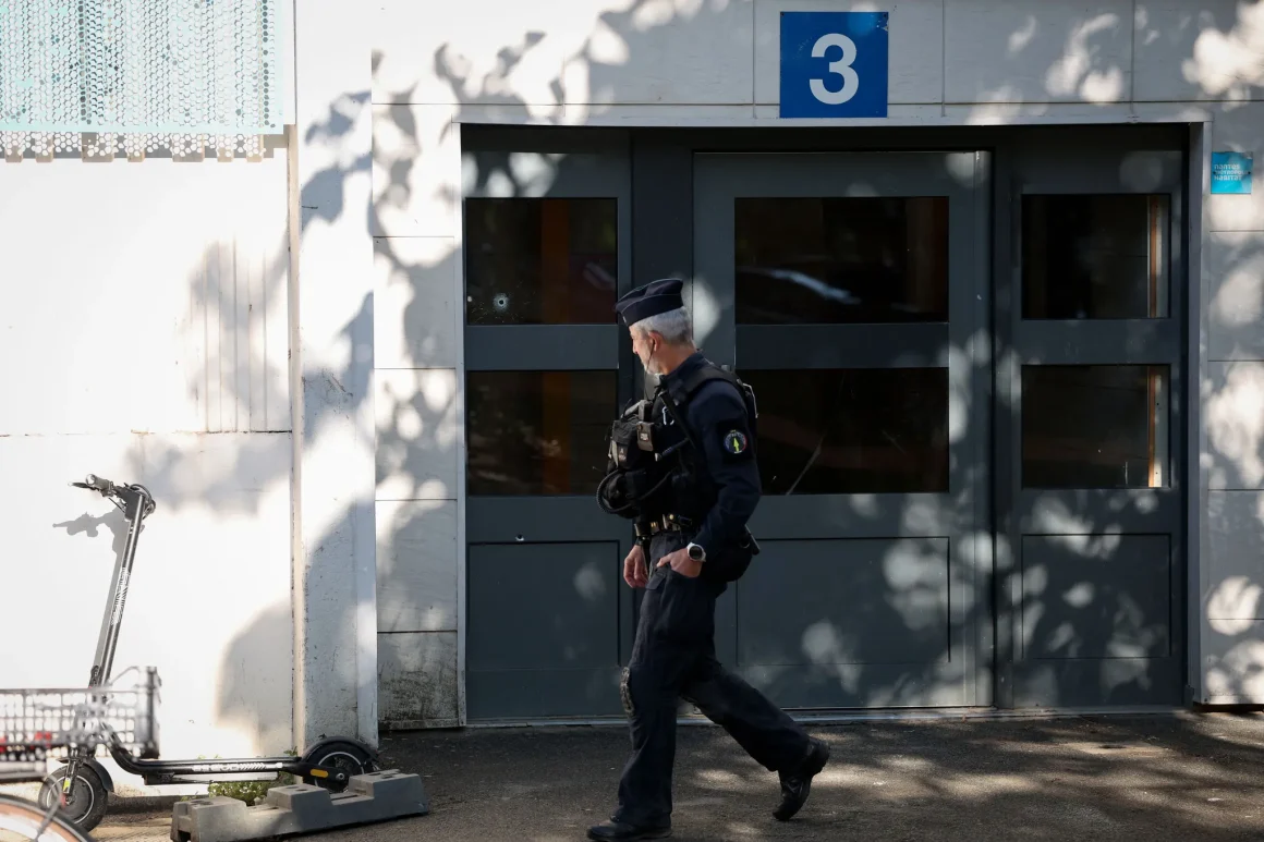 Désespoir et appel à l’action après une fusillade à Nantes