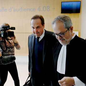 Procès pour escroquerie en bande organisée