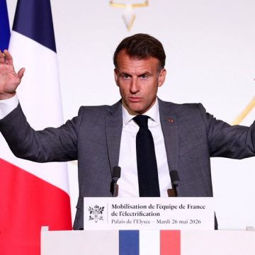Macron Mobilise pour l’Électrification de l’Économie