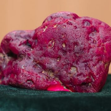 Découverte d’un Rubis Exceptionnel de 11.000 Carats en Birmanie
