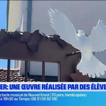 “L’artiste inconnu” : une nouvelle sculpture mémorielle inaugurée à Forcalquier