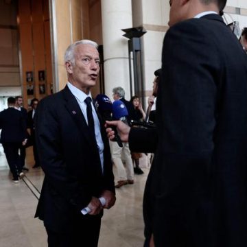 Les dirigeants patronaux appellent au dialogue face au gel des allègements de cotisations