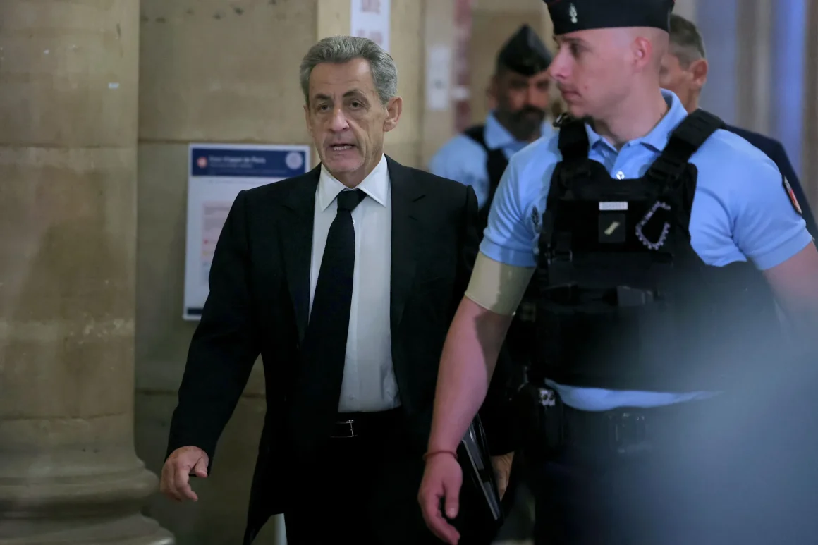 La défense de Claude Guéant face aux accusations de Nicolas Sarkozy