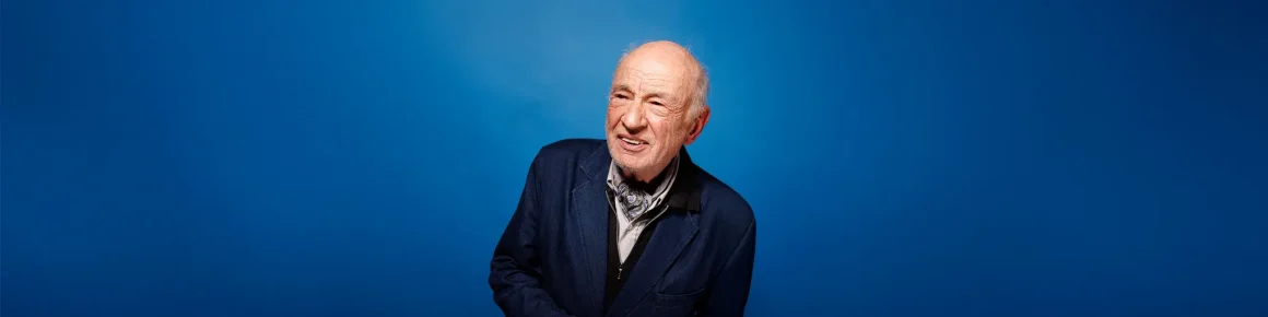 Edgar Morin : Un voyage intellectuel à travers l’autocritique