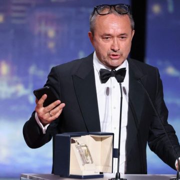 933af2bf-6d4e-4961-a60b-3f5b537fa723 Andreï Zviaguintsev primé à Cannes appelle à la fin du « carnage »