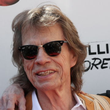Mick Jagger dans le casting de «Three incestuous sisters»