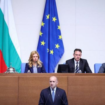 Bulgarie : Roumen Radev et un équilibre diplomatique délicat
