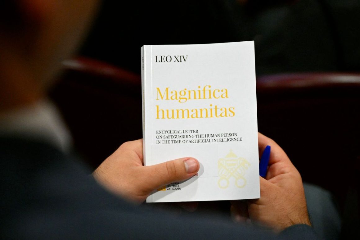 L’encyclique ‘Magnifica Humanitas’ de Léon XIV suscite des réactions variées