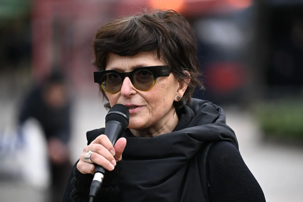 La réaction de Gaëtan Bruel face à la tribune des professionnels du cinéma