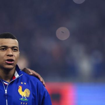 Mbappé s’inquiète de l’avenir politique en France
