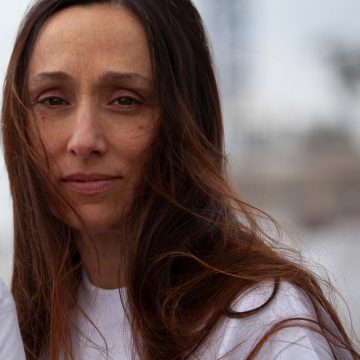 Une actrice au cœur de la scène théâtrale
