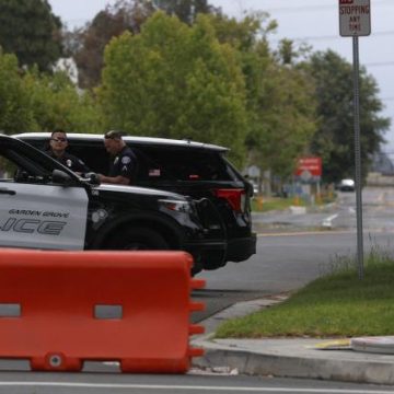 b4f4379c-622f-42ce-8b9e-7965bb41b506 Une femme décède après avoir été frappée par un parasol en Caroline du Sud