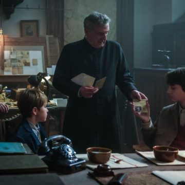 Daniel Auteuil Incarné dans un Rôle de Courage et d’Histoire