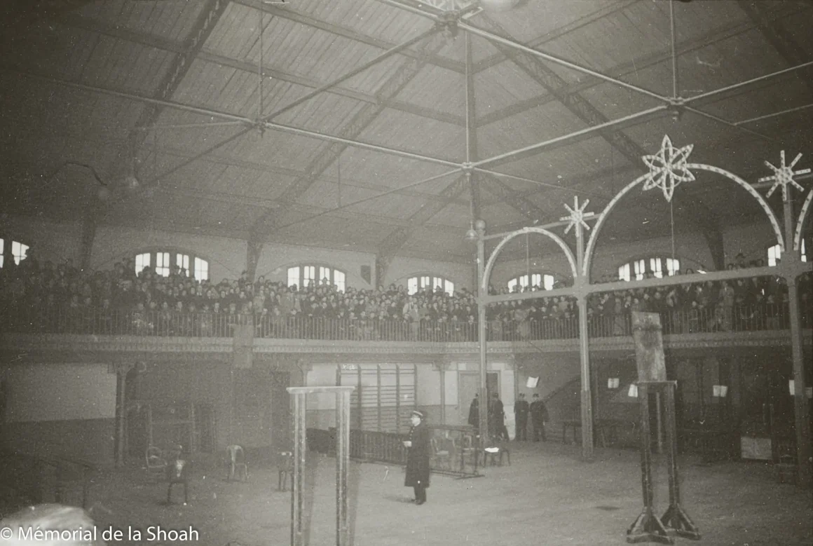 Exposition de photographies inédites de la rafle du billet vert