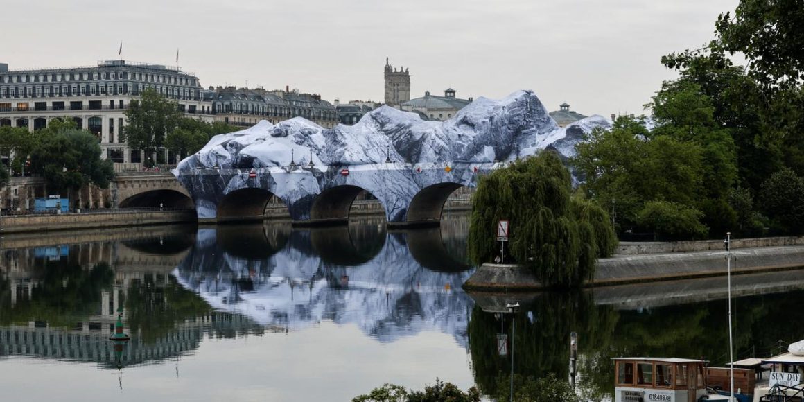 L’art éphémère transforme le Pont-Neuf à Paris