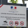 Accès aux douches pour les détenus en période de canicule