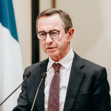 Bruno Retailleau Lançant Sa Campagne au Parc Floral