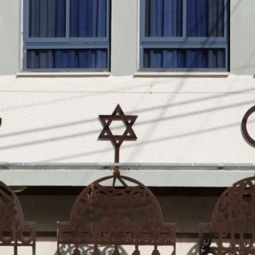 Pratiques religieuses et laïcité en France et dans le monde