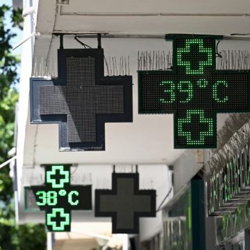 1509354c-67a2-45b7-a23f-7fb157708660 Chaleurs extrêmes et vigilance sanitaire en France
