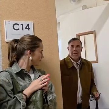 Un hommage touchant pour le départ d&rsquo;un professeur