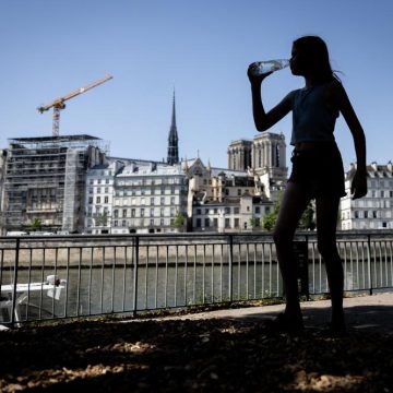 24896bf3-8055-4a59-aa8e-7b96ca1da21e La France enregistre sa journée la plus chaude : impacts et mesures face à la canicule