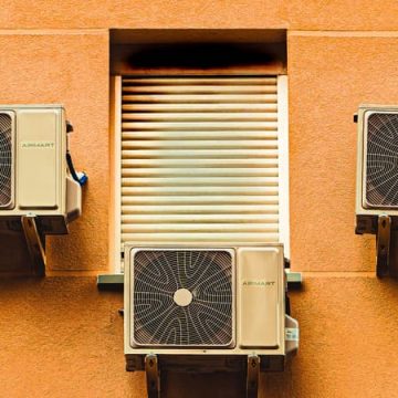 24e8c9a5-c590-4877-b256-ce9229f8f20a Face à la canicule, nombre de Français optent pour la climatisation