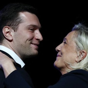 268a4dd8-f05f-43c5-a3e8-c20cef1ac63d Réunion stratégique entre Marine Le Pen et Jordan Bardella