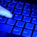 Deux hackers présumés mis en examen pour cyberattaques