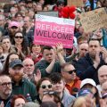 Manifestation à Belfast contre les émeutes anti-immigrés