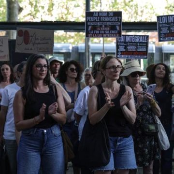 Appels à une réforme législative après la mort de Lyhanna