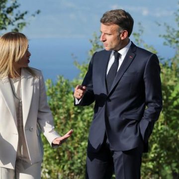 4dbcdd30-7613-4727-a169-151bb09cc7b7 Relations franco-italiennes : un premier sommet bilatéral entre Meloni et Macron