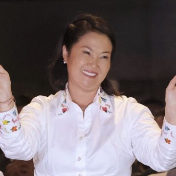 5003b6b4-ebb2-44e6-b2cb-01559d5c36cd Le duel électoral au Pérou : Roberto Sanchez contre Keiko Fujimori