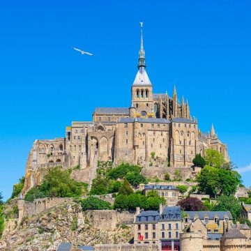 5328ba95-d25f-4cd6-94e0-e5609f95f1bf Gestion unifiée du Mont-Saint-Michel par l’EPIC