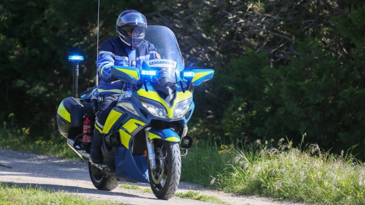 533cfd0d-34ee-401f-aa6e-51a484a59534 Un gendarme tué et deux blessés lors d’un accident en marge du G7