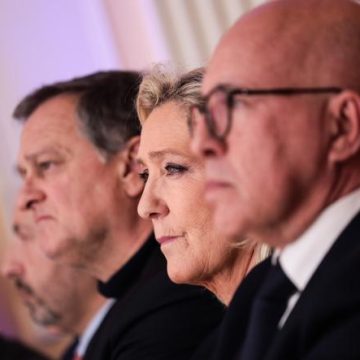 Marine Le Pen et son regard sur l’organisation de la gauche radicale