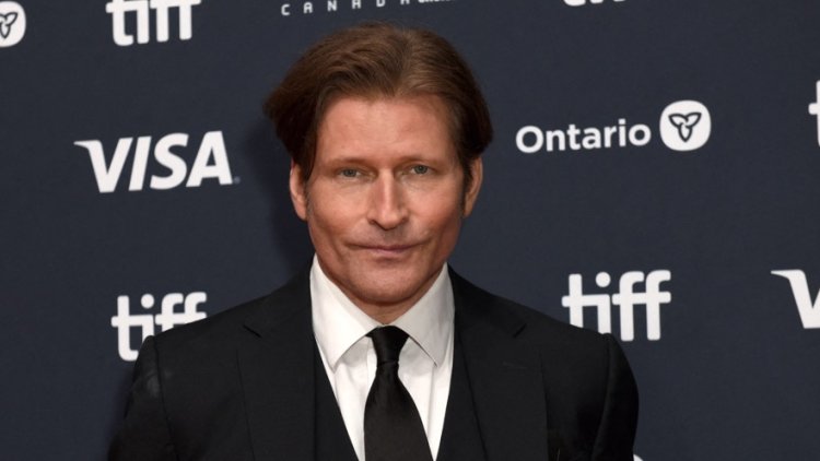 5c605cf1-eac3-4c32-9e45-f249aee44a17 Crispin Glover se défend face à de graves accusations