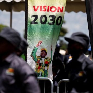 6143f6f6-de29-4328-a33e-b3b9cfdcabc1 Emmerson Mnangagwa et la modification de la Constitution zimbabwéenne