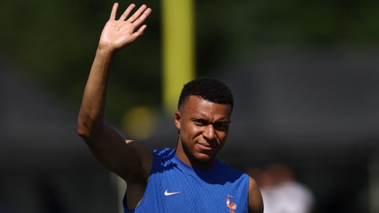 61960de8-40b1-4b21-b86c-82b31280385f Kylian Mbappé : Une nouvelle célébration inspirée de son passé musical