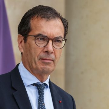 62f35780-ee50-43d6-be7b-845b47a047dd L’encadrement du travail du 1er mai au Parlement: nouveaux débats et enjeux