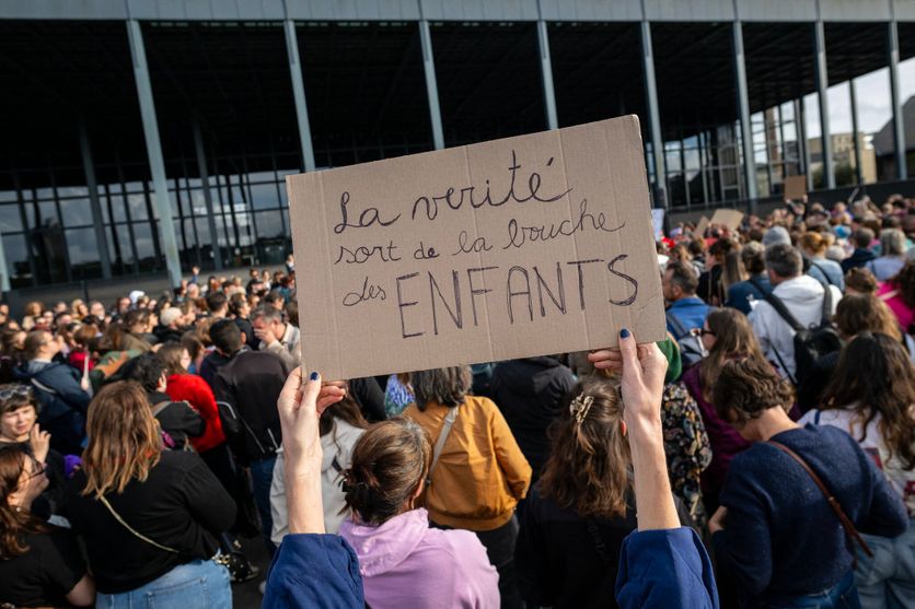 Rassemblement pour Lyhanna Réunion Publique à Nantes sur les Violences Sexuelles Envers les Enfants