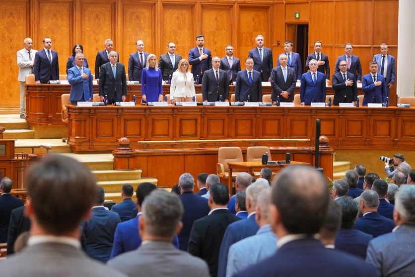 6e5a8234-e5be-4a03-b9dc-591f5089acaa La Roumanie en Crise Politique : Un Premier Ministre Écarté