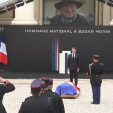 Hommage national à Edgar Morin aux Invalides